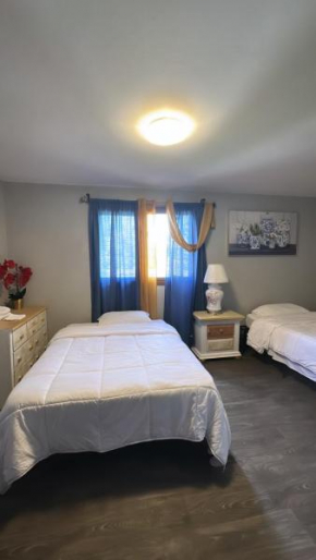 Cozy Private Room With Two Beds